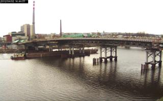 144401_753108366.jpg