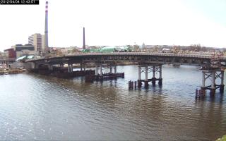 124301_750645491.jpg
