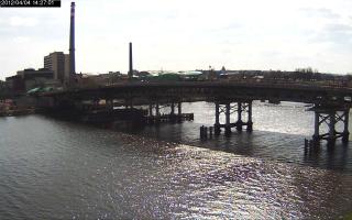 142701_948215619.jpg