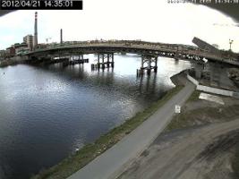 143501_326060806.jpg