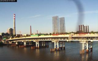 070601_035187275.jpg