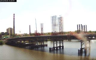 142401_743834398.jpg