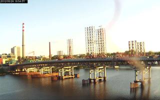 195401_549267102.jpg