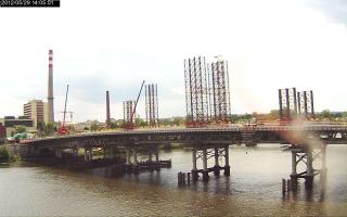 140501_434696891.jpg
