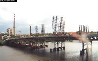 165901_649921032.jpg