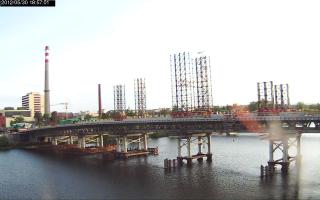 185701_976192480.jpg