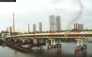 064001_477951106.jpg