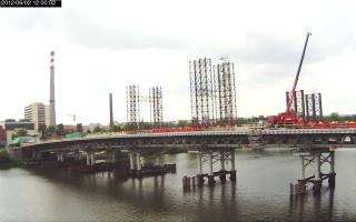 120002_908008802.jpg