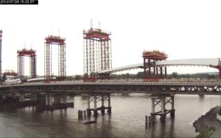 152501_728426402.jpg