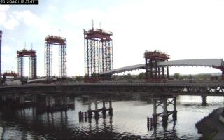 153701_762939155.jpg
