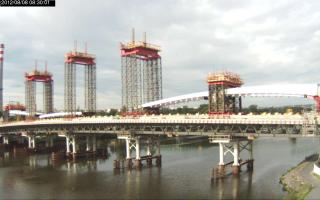 083001_912028498.jpg