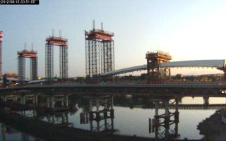 205100_922459125.jpg