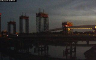 204701_887674037.jpg
