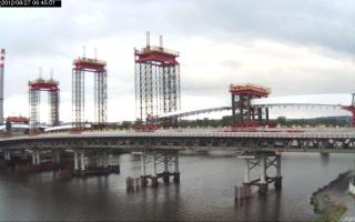 064501_810745777.jpg