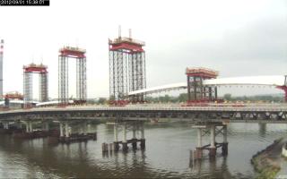 153801_782240726.jpg