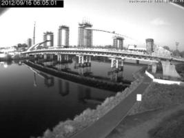 060501_931139866.jpg