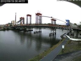 064401_404675650.jpg
