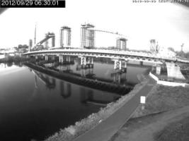 063001_425733773.jpg