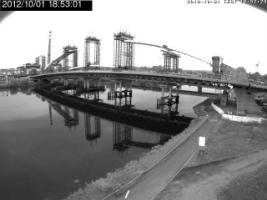 185301_856246484.jpg