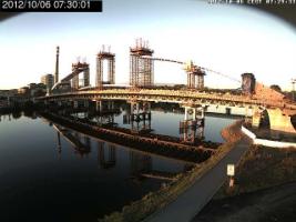 073001_957789575.jpg
