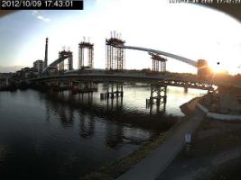 174301_756644449.jpg