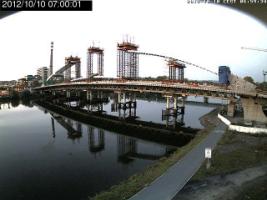 070001_985775470.jpg
