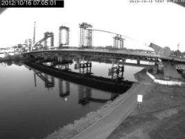 070501_718256051.jpg