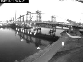064401_760913847.jpg
