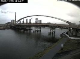 144401_950204205.jpg