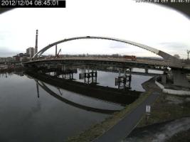 084501_385463292.jpg