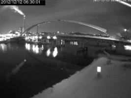 063001_585858771.jpg