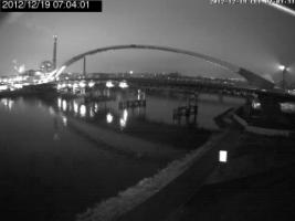 070401_829077645.jpg