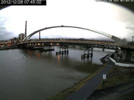 074502_354096716.jpg