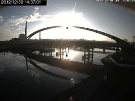 143701_681843225.jpg