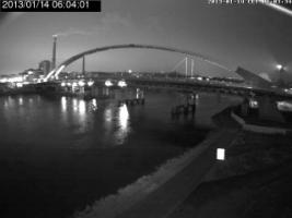 060401_376333383.jpg