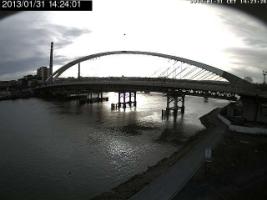142401_940533737.jpg