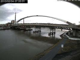 073301_943945504.jpg