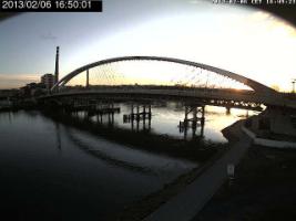 165001_354773503.jpg