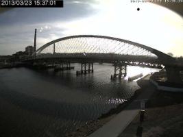 153701_576026542.jpg