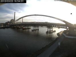 165401_935545000.jpg