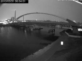 060401_864044398.jpg