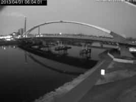 060401_736973849.jpg