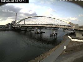 093001_483253816.jpg