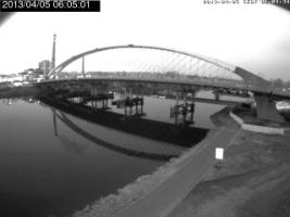 060501_989762838.jpg