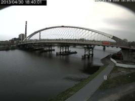 184001_605376013.jpg