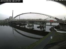 084701_912358386.jpg