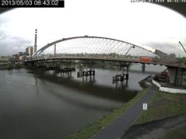 084302_440221845.jpg