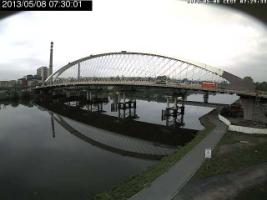 073001_869357937.jpg