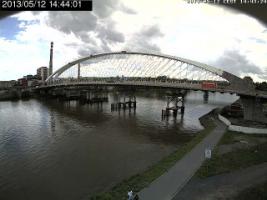 144401_441446618.jpg
