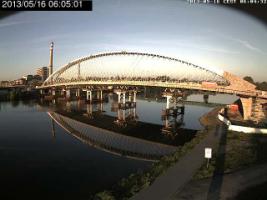 060501_950278800.jpg